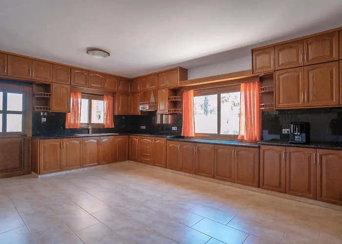 Villa Andrea By Prestige Bookings